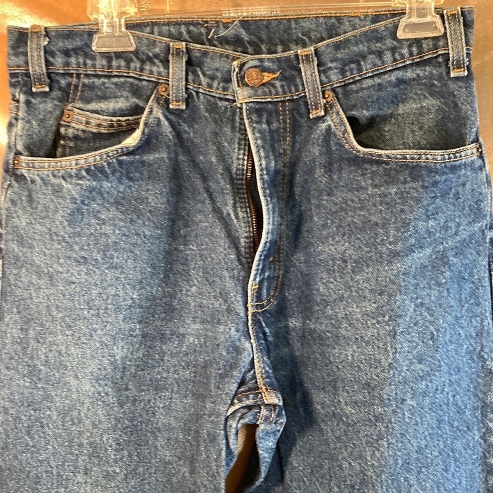 VINTAGE 540 Levi’s baggy tapered 90’s jeans. 32” waist. 28” inseam box L